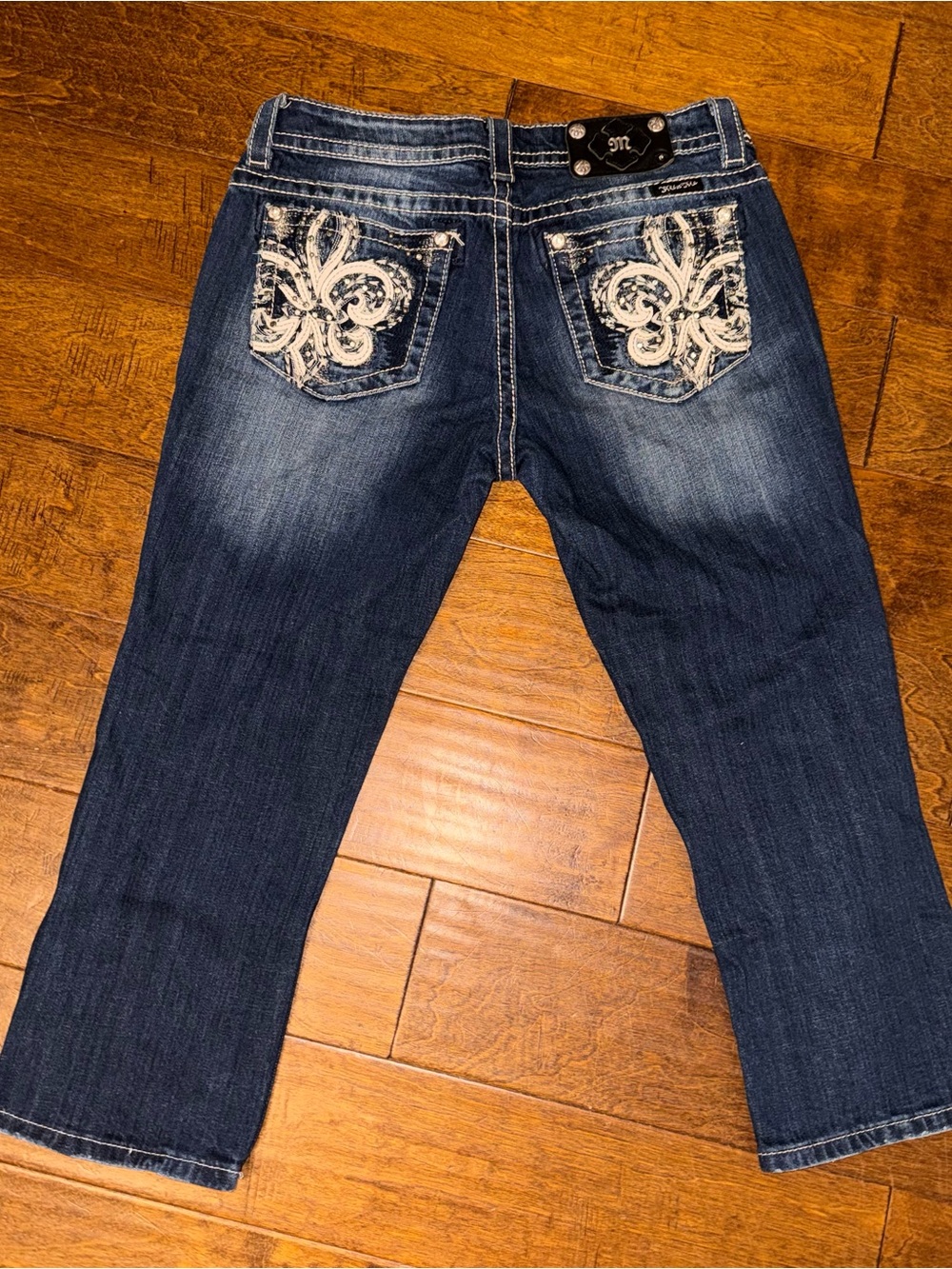 Miss Me Jeans Size 27 Easy Crop Bling Pockets